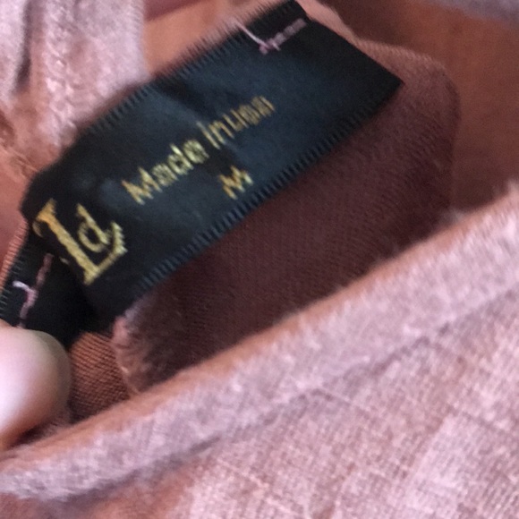 red top - Picture 3 of 3